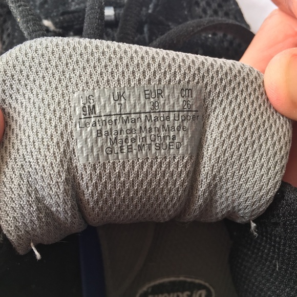 Women’s athletic shoes - Picture 4 of 5